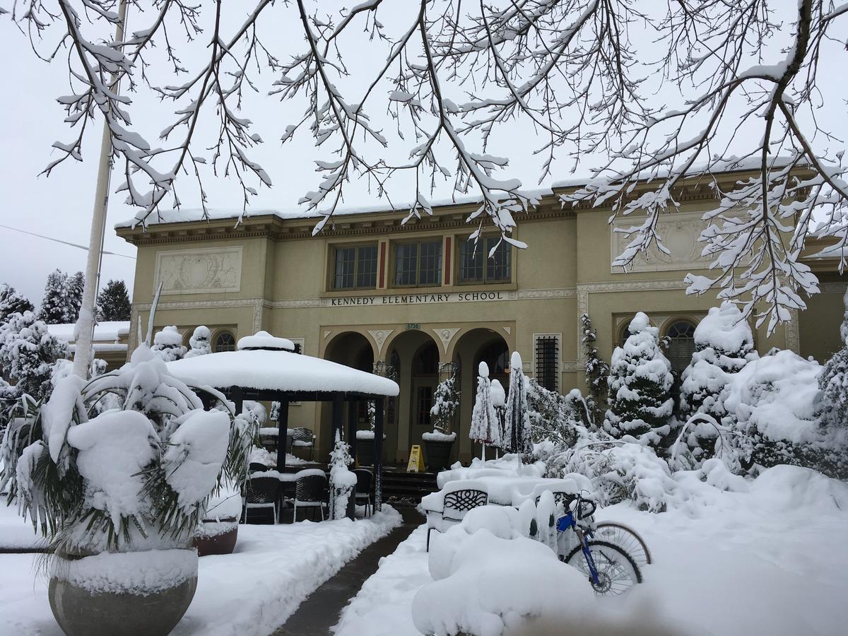 Hotel Mcmenamins Kennedy School Portland Zewnętrze zdjęcie