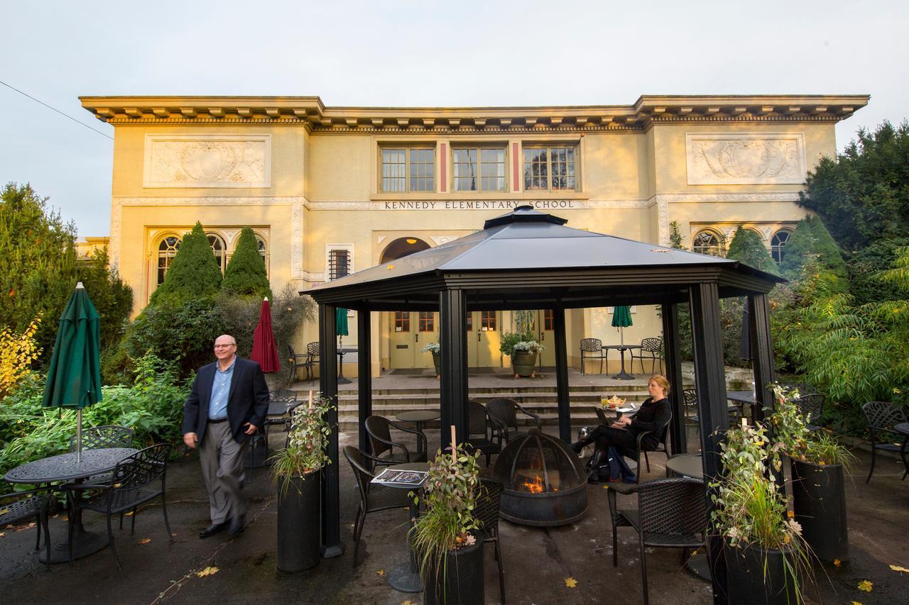 Hotel Mcmenamins Kennedy School Portland Zewnętrze zdjęcie