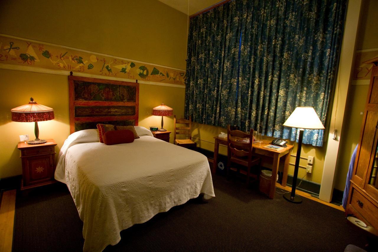 Hotel Mcmenamins Kennedy School Portland Zewnętrze zdjęcie