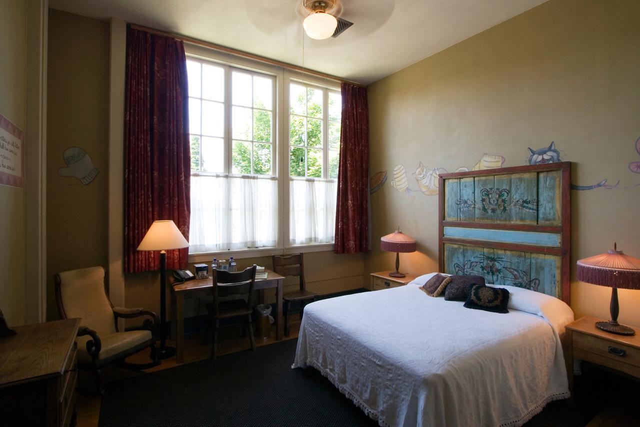 Hotel Mcmenamins Kennedy School Portland Zewnętrze zdjęcie