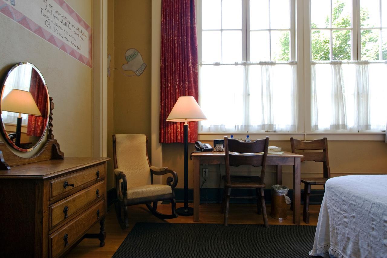 Hotel Mcmenamins Kennedy School Portland Zewnętrze zdjęcie