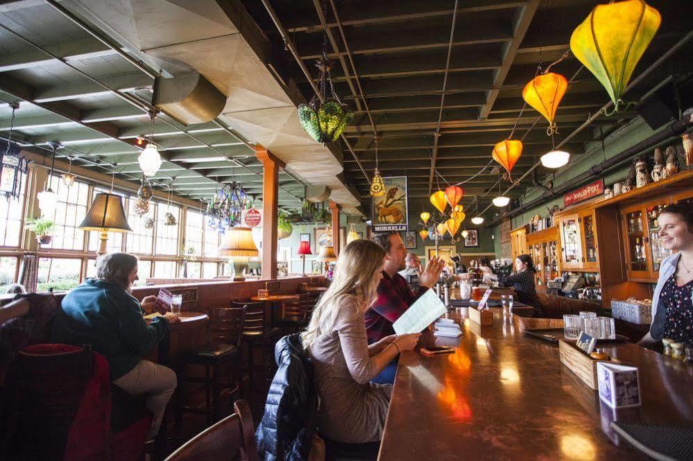 Hotel Mcmenamins Kennedy School Portland Zewnętrze zdjęcie